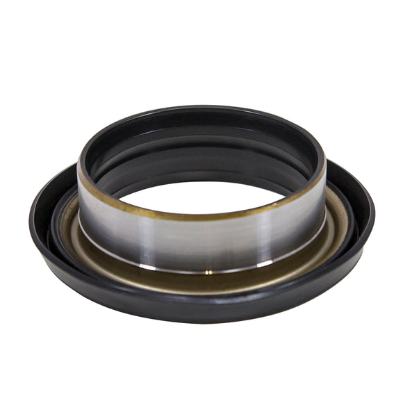 Adapter sleeve GM 11.5"/10.5" 14 bolt truck yokes to use triple lip pinion seal